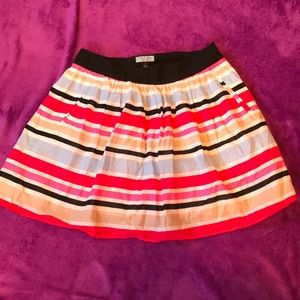 Flared mini skirt w/ pockets